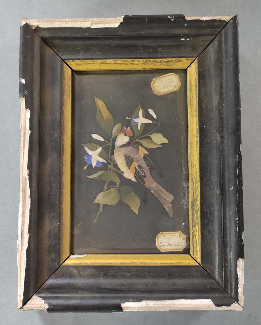 Image représentant Chardonneret sur une branche de fleurs - Mosaïque