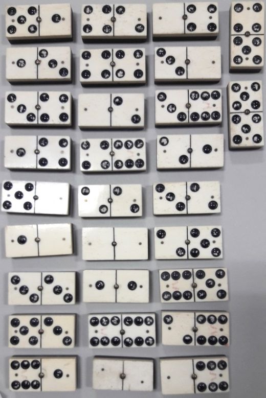 Image représentant Jeu de dominos