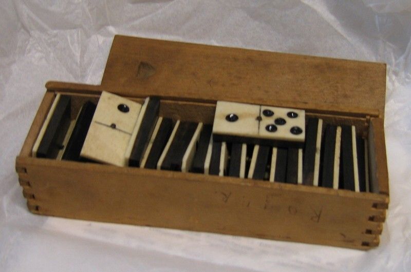Image représentant Jeu de dominos