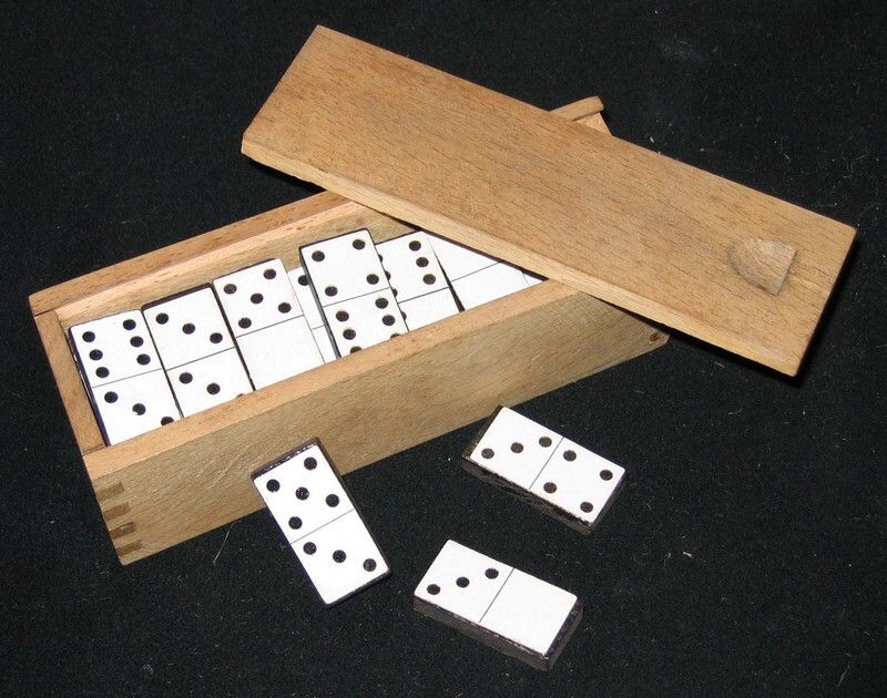 Image représentant Jeu de dominos