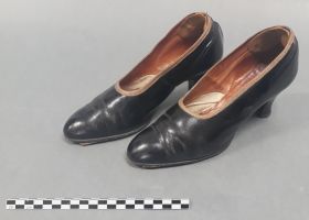 Image représentant Paires d'escarpins - escarpin