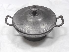 Image représentant Soupière