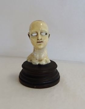 Image représentant Statuette