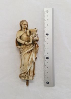 Image representing Statuette.