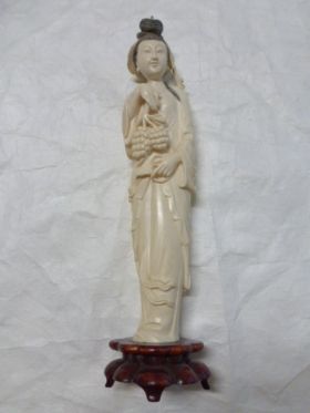 Image représentant Statuette