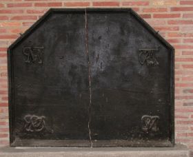 Image représentant Plaque de cheminée