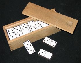 Image représentant Jeu de dominos