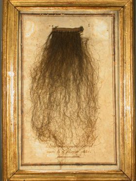 Image représentant Mèche de cheveux d'Agnès Sorel - Cadre